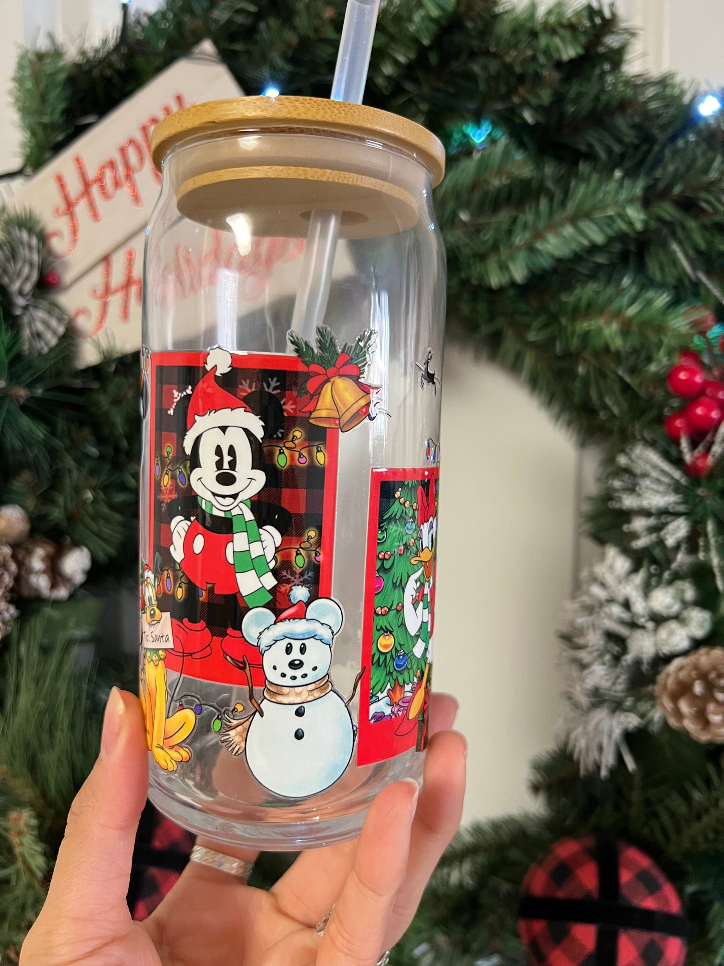 20oz Christmas Disney Glass Can